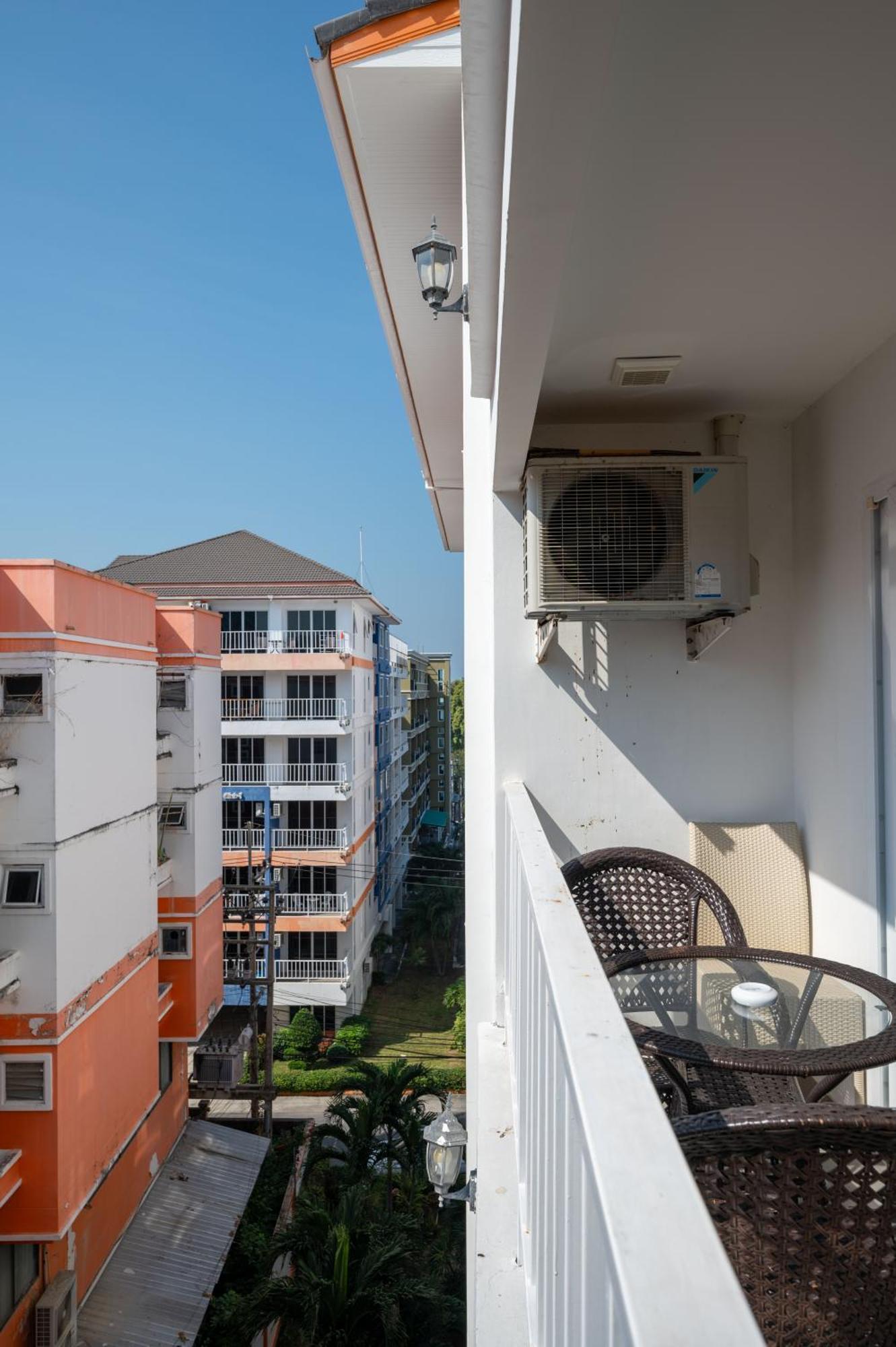 New Nordic Club 3 By Apartwell Apartment